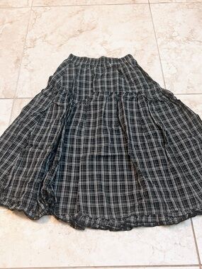 Free- midi skirt